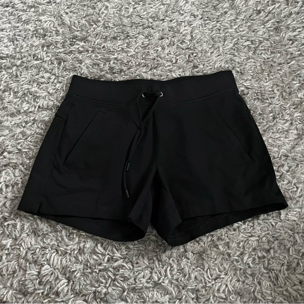 Athleta black high rise shorts size xs